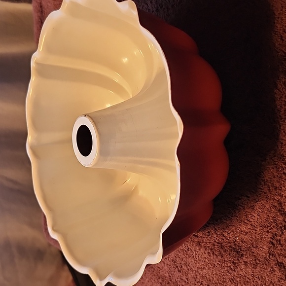 Bundt pan - Picture 5 of 8